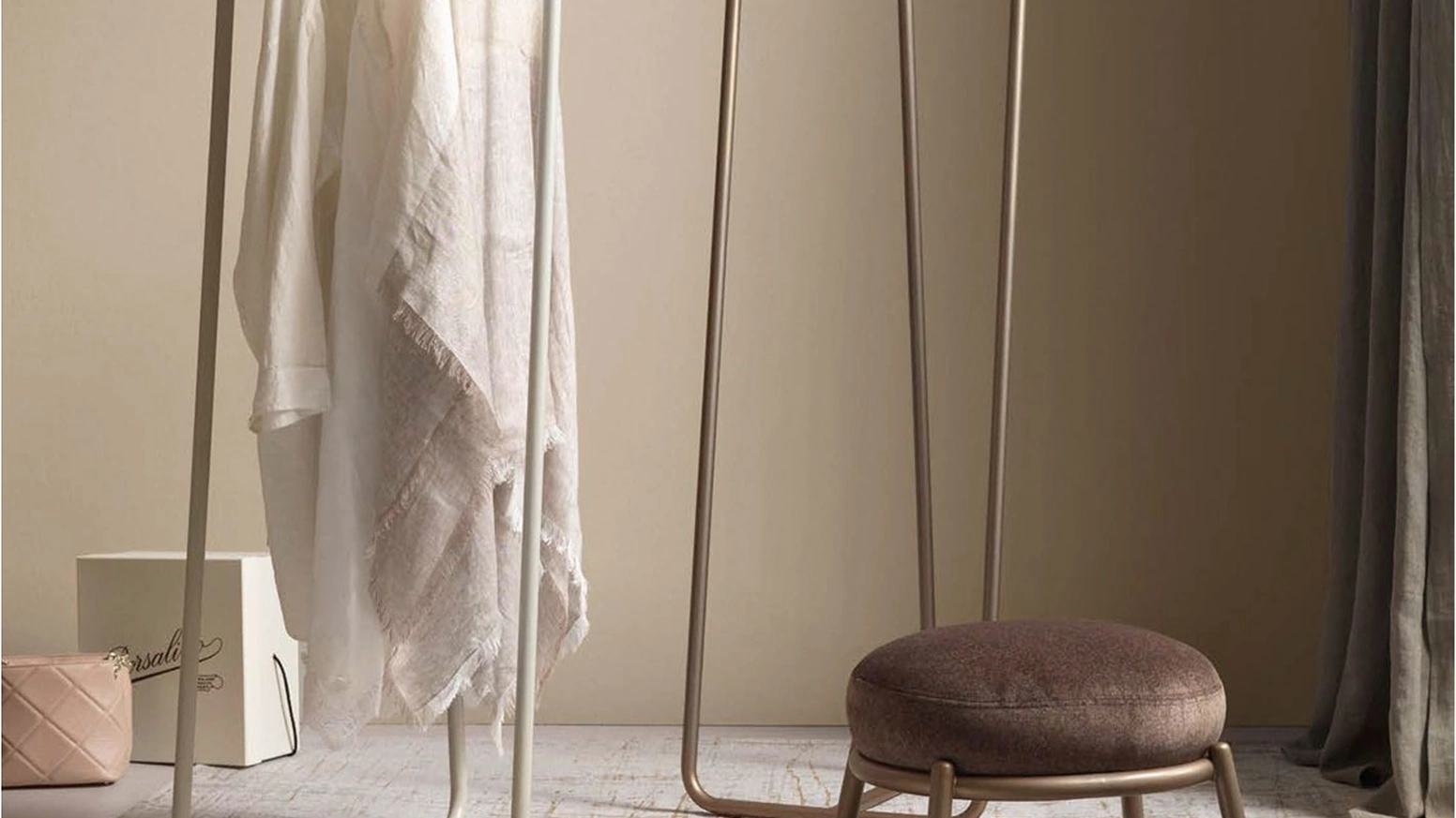 Appendiabiti in acciaio Bric e Brac di Rosini Night