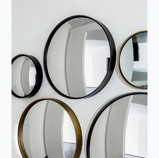 Specchio Sail concavo o convesso con cornice in metallo laccato di Sovet