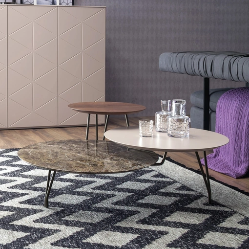 Tavolino Log in marmo, laccato e legno di Tonin Casa