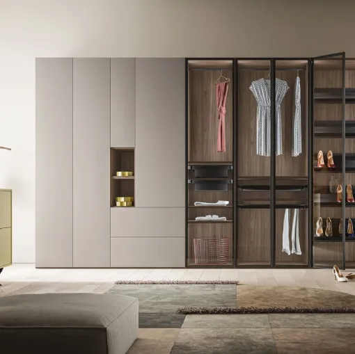 Armadio Battente Glix ZN01 finitura Noce, Nuvola e Vetro di Marka Total Living
