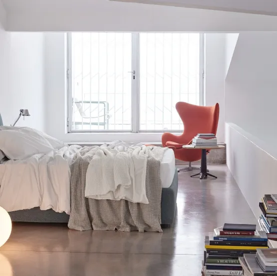 Letto in tessuto con testiera imbottita e box contenitore Talia di Rosini Night