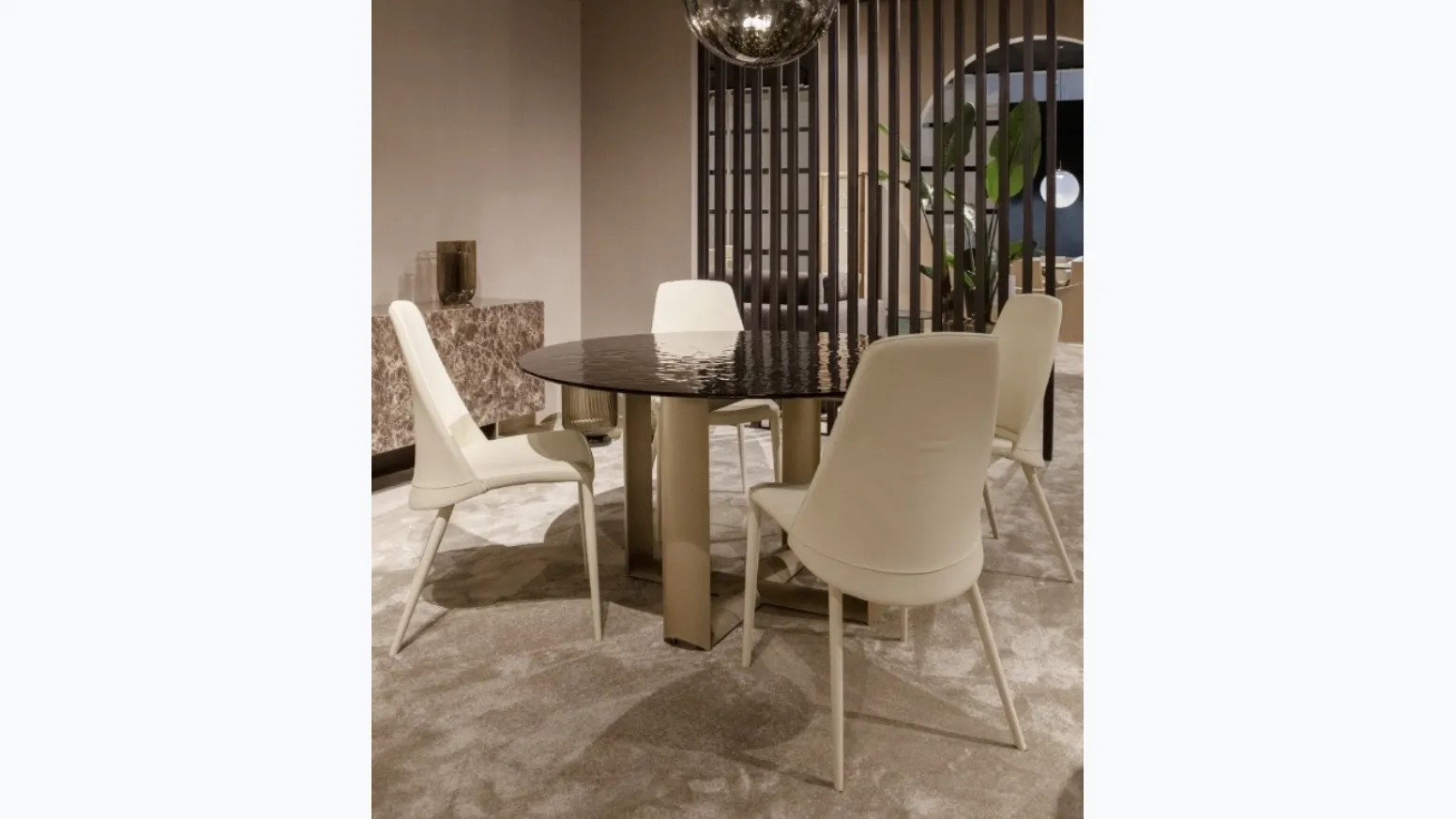 Tavolo Cube Round di Tonin Casa