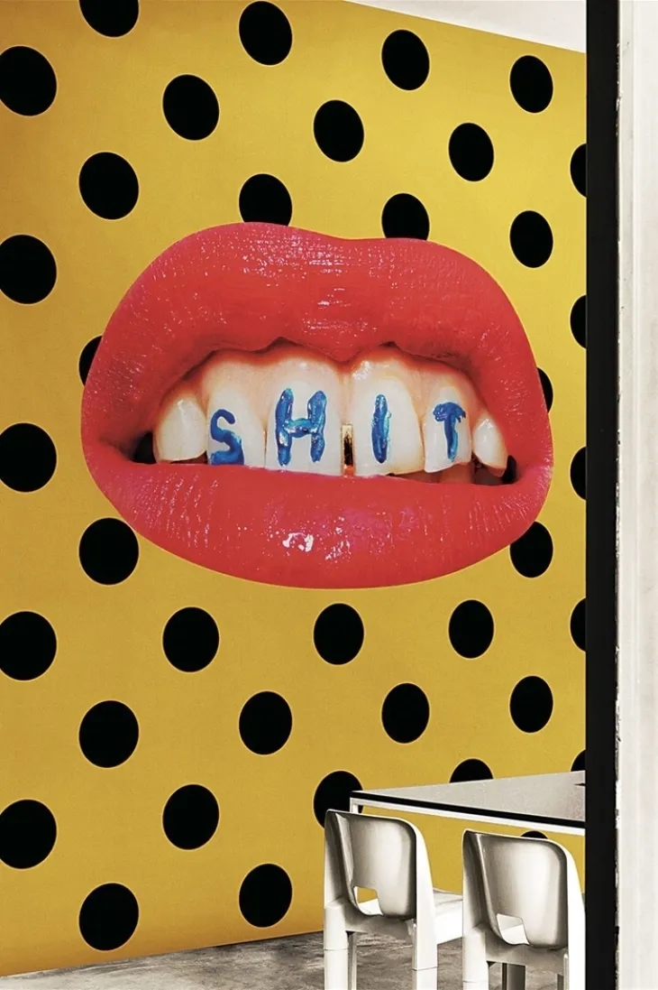 Carta da parati Wash Your Mouth di London Art