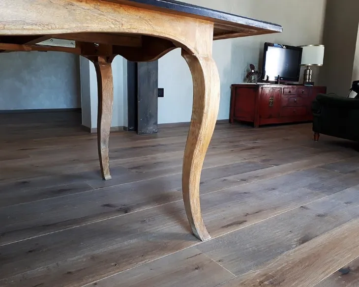 Parquet Progetto8 con tavolo
