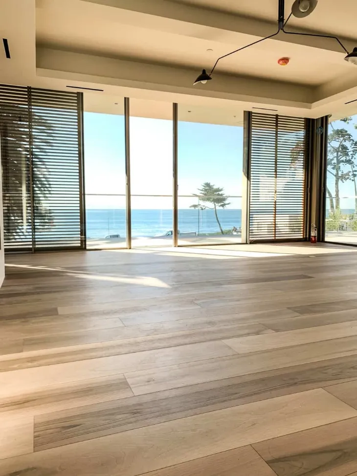 Parquet Savona con vetrata