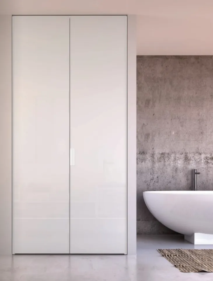 Porta per interni a soffietto in vetro satinato laccato bianco Aria Uni 26 Must di Zemma