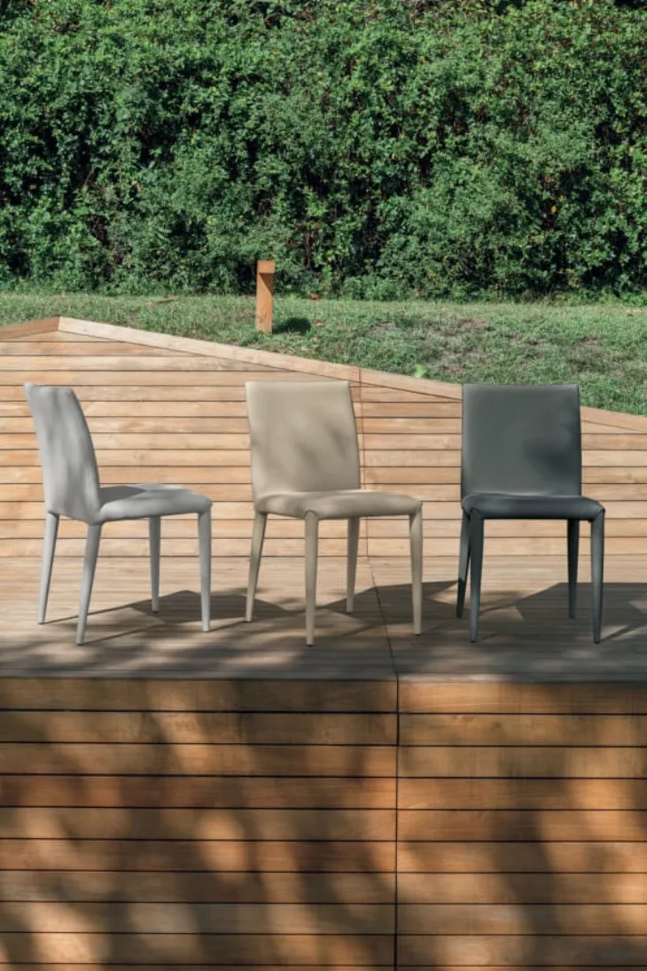 Sedia moderna in metallo con rivestimento in tessuto Berna di Target Point
