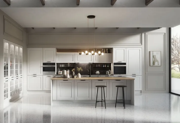 Cucina Classica Asolo in Frassino laccato a poro aperto Siberia e top in ceramica effetto marmo di Arredo3